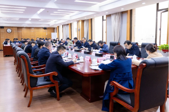 湖北省检察院党组传达学习全国两会精神1 湖北省检察院党组传达学习全国两会精神1