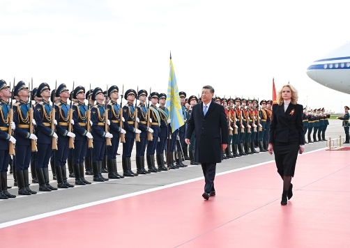 习近平抵达莫斯科对俄罗斯进行国事访问并出席纪念苏联伟大卫国战争胜利80周年庆典 习近平抵达莫斯科对俄罗斯进行国事访问并出席纪念苏联伟大卫国战争胜利80周年庆典