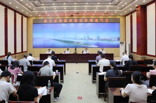 湖南省高院、省检察院、省司法厅联合召开新闻通气会 助力法治政府建设 湖南省高院、省检察院、省司法厅联合召开新闻通气会 助力法治政府建设